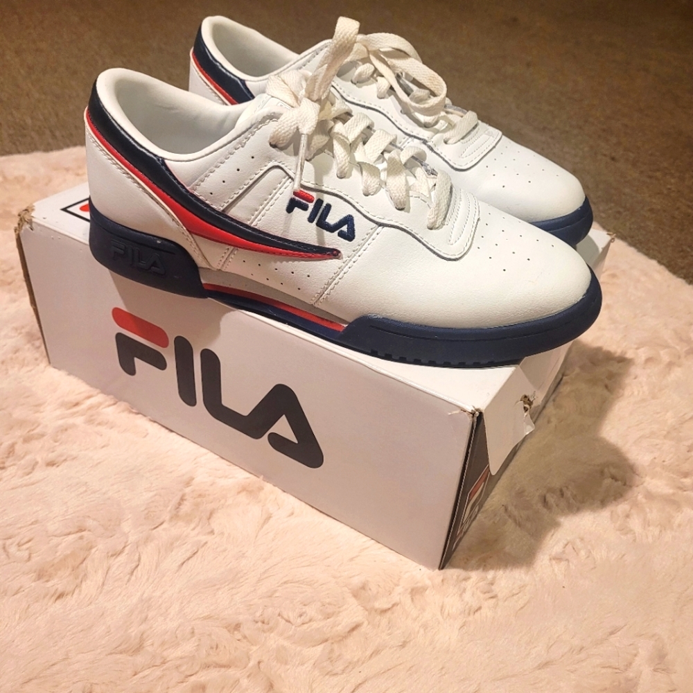 Fila Men's Size 8 red/white/blue